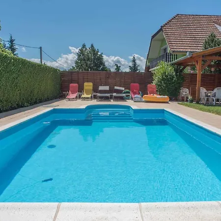 Apartment In Gyenesdias/Balaton 18807 דירה גיינסדיאס