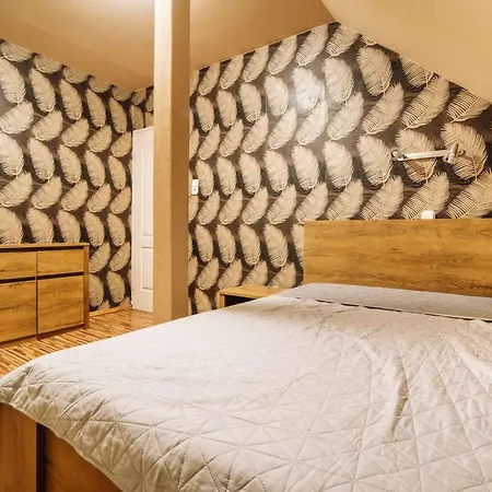 Apartment In Gyenesdias - Balaton 18807 דירה *